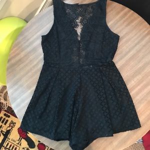 ‼️ FLIRTATIOUS BLACK ROMPER ‼️